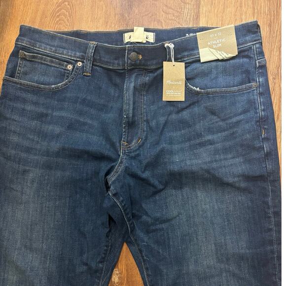 NWT Madewell Athletic Slim Jeans: COOLMAX® Denim Edition Leeward Wash Size 40x32 - Picture 5 of 9